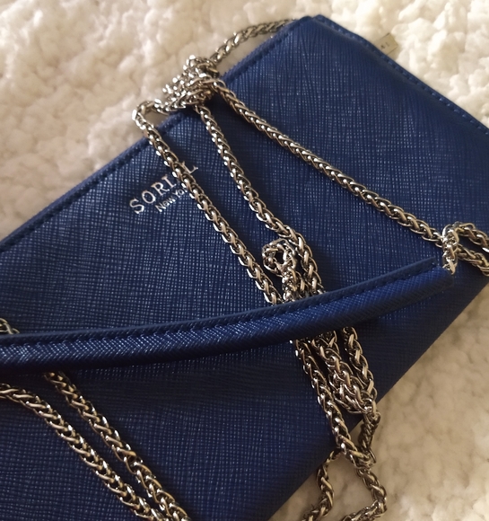 LAST CHANCESorial New York Purse - Picture 3 of 7